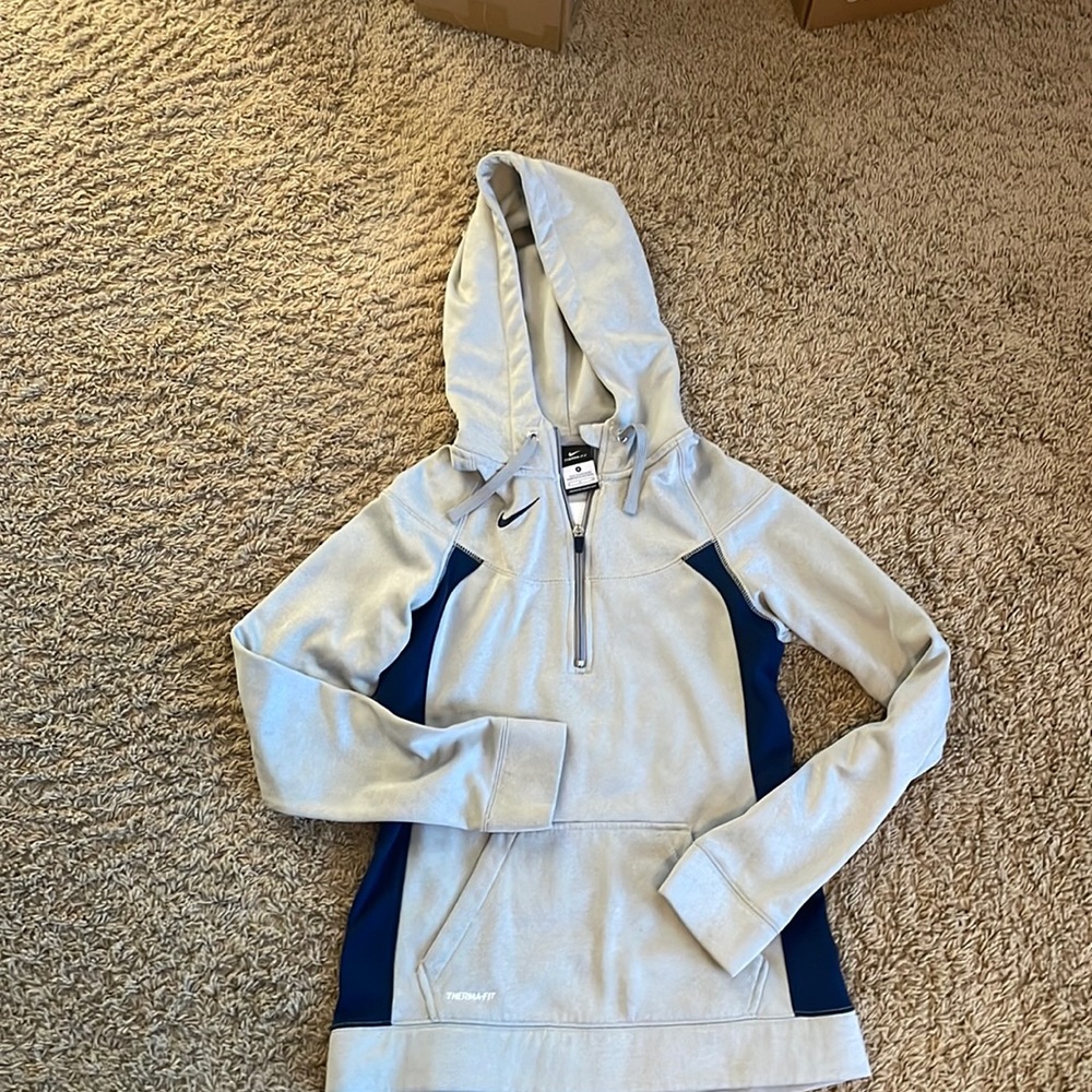 Nike therma-fit half zip hoodie
